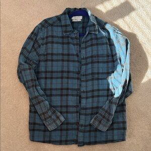 Urban Outfitters Blue and Black Plaid Button-Up Shirt